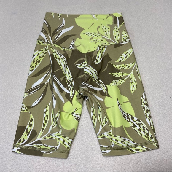 OFFLINE By AERIE Real Me Printed High Waisted 7" Bike Short Size S - Picture 9 of 12